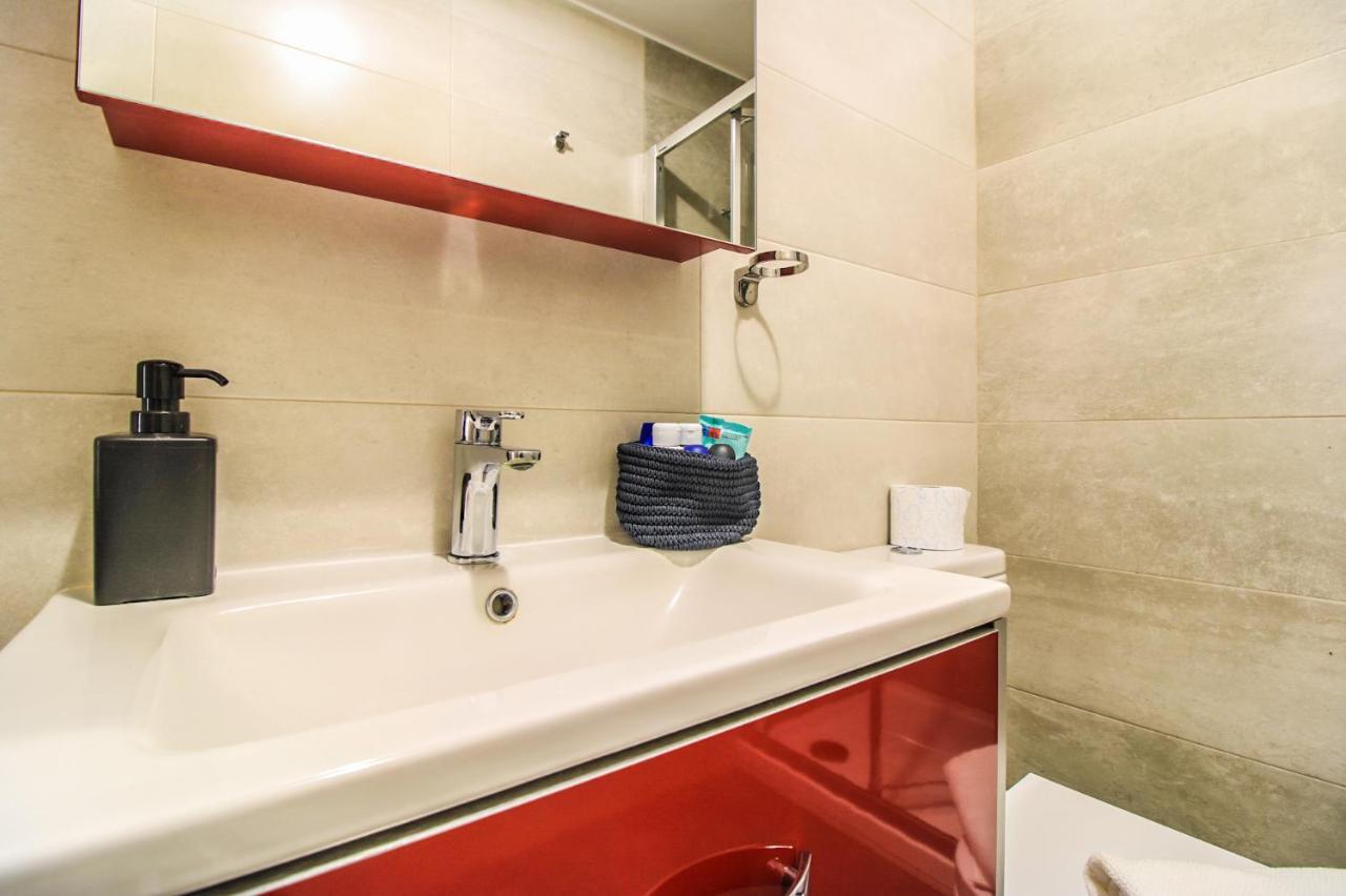 Lujoso Apartamento Centro Ciudad, Parking Privado Gratuito Мурсия Екстериор снимка
