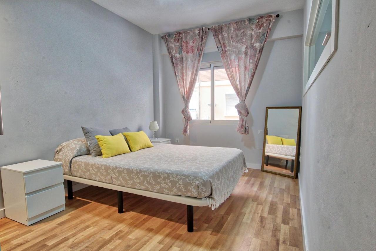 Lujoso Apartamento Centro Ciudad, Parking Privado Gratuito Мурсия Екстериор снимка